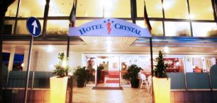 Hotel CRYSTAL